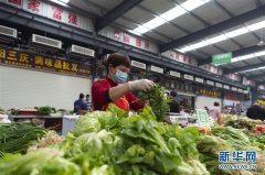 湖北襄阳：商超及农贸市场有序恢复营业