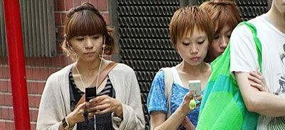 日本人用什么牌子的手机呢？基本苹果，国产手机攻打日本市场受挫