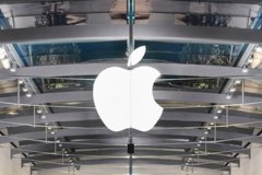 消息称苹果多家供应商推迟5G iPhone零部件生产