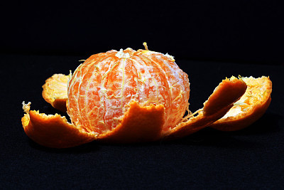 橘子皮功效大，枕头里放它血管不堵颈椎不痛