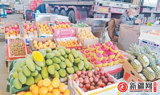 【记者跑市场】时令水果价格实惠，地产水果月底上市