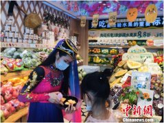助力喀什脱贫攻坚 百果园第二届新疆水果节在深圳启动